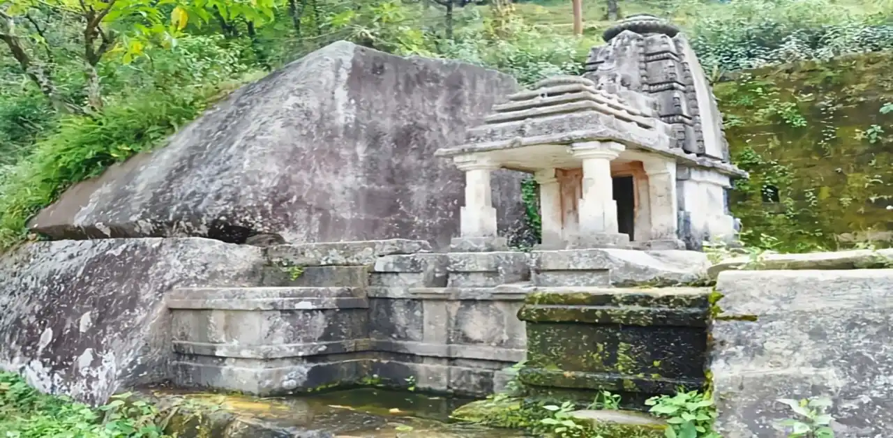 एक हथिया देवाल मंदिर क्यों नहीं होती इस शिवलिंग की पूजा